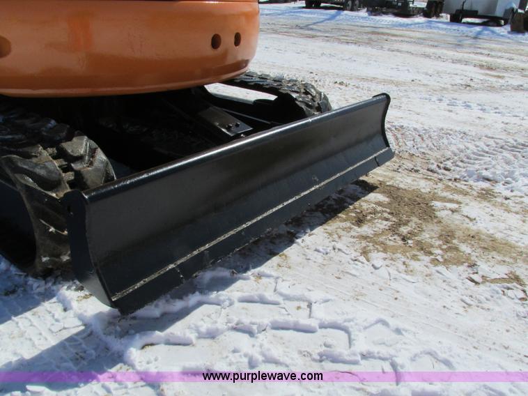 image for item I4047 1999 Hitachi EX40UR-2C compact excavator