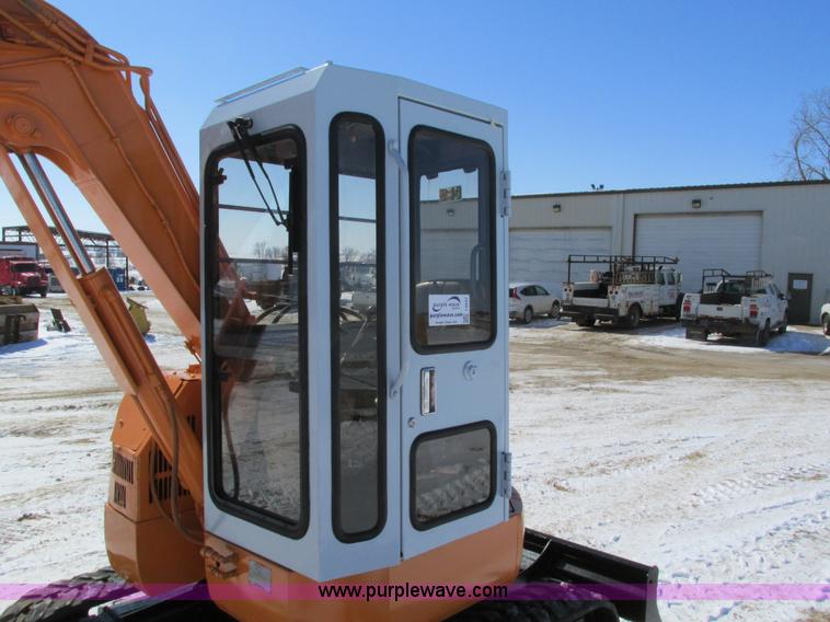 image for item I4047 1999 Hitachi EX40UR-2C compact excavator