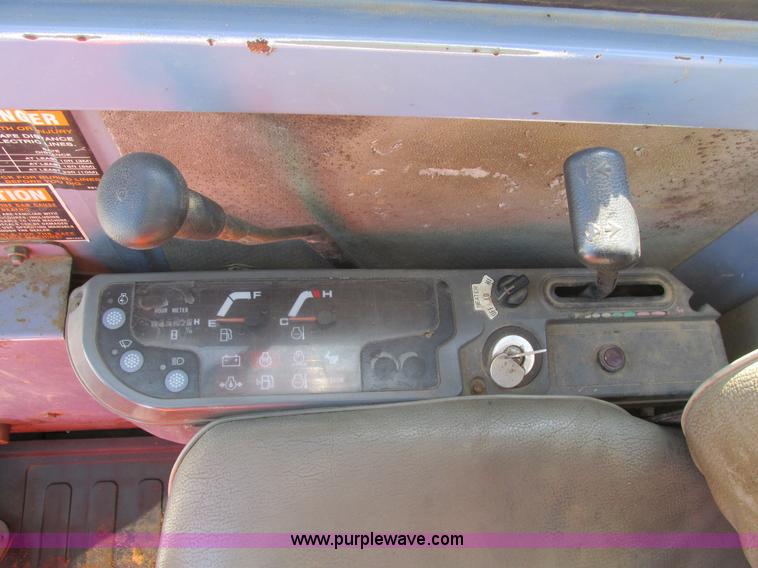 image for item I4047 1999 Hitachi EX40UR-2C compact excavator