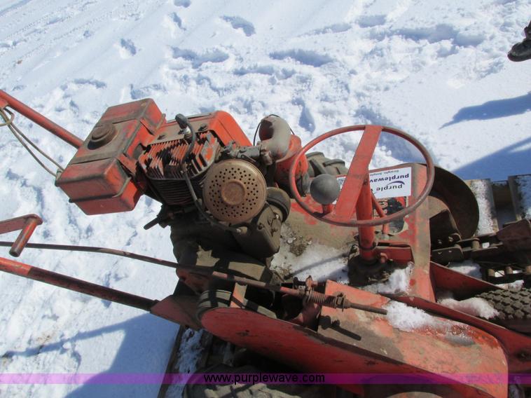 image for item I4048 Ditch Witch C4 trencher
