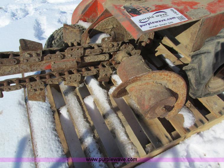 image for item I4048 Ditch Witch C4 trencher