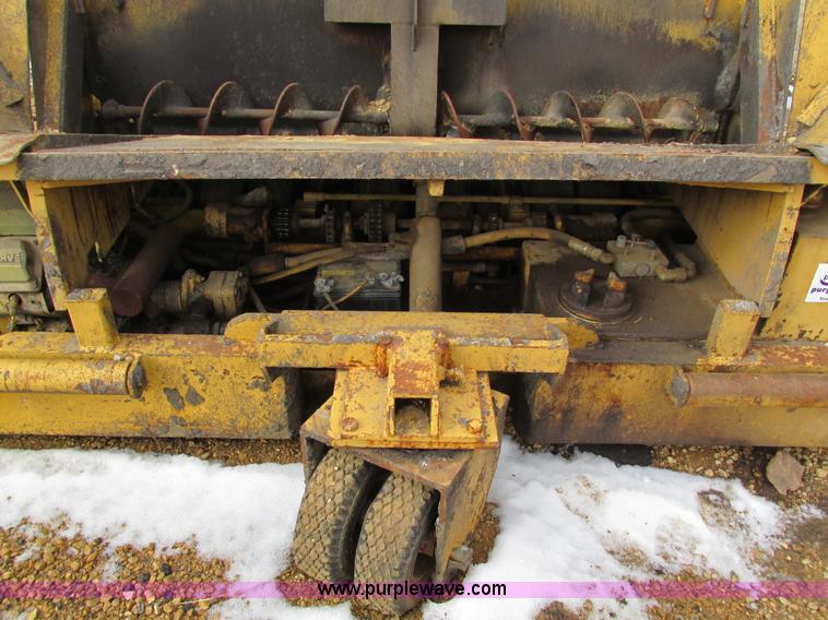 image for item I4049 Lee Boy paver