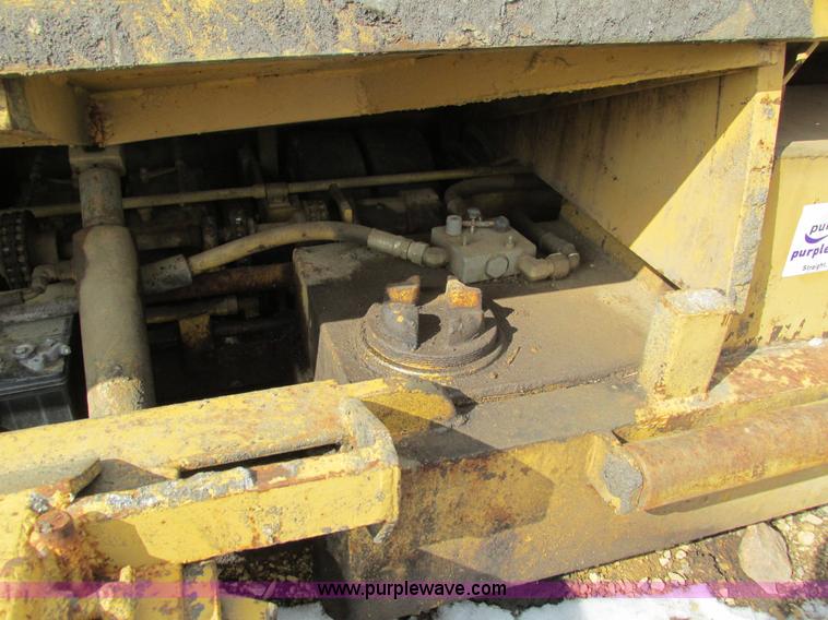 image for item I4049 Lee Boy paver