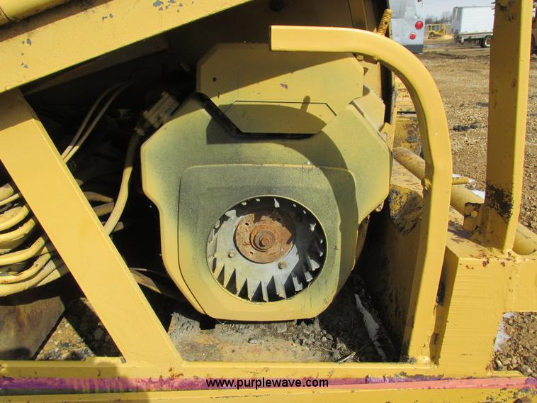 image for item I4049 Lee Boy paver