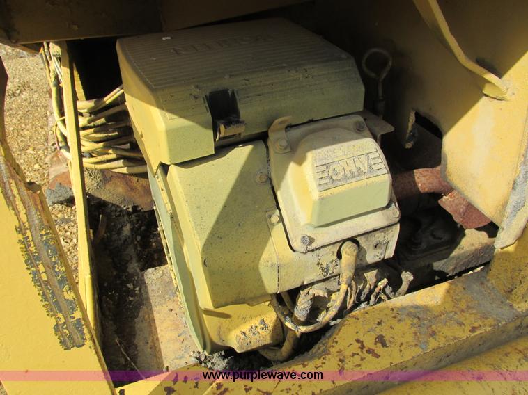 image for item I4049 Lee Boy paver