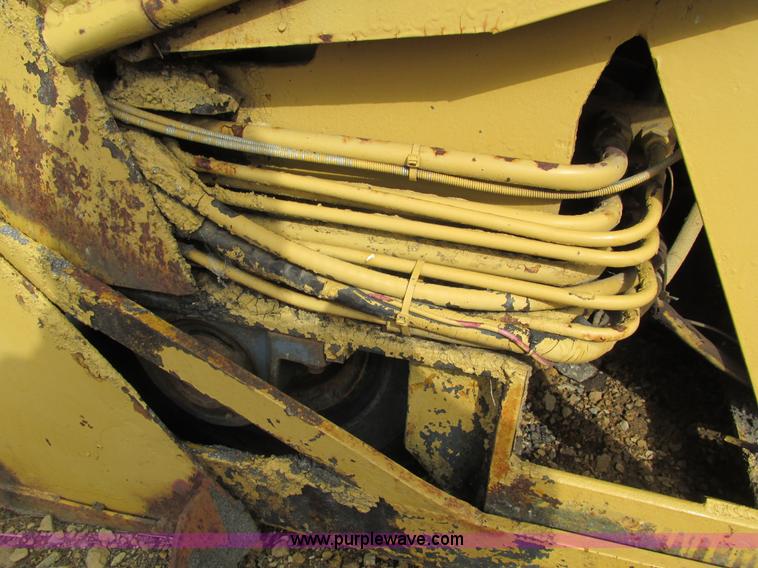 image for item I4049 Lee Boy paver