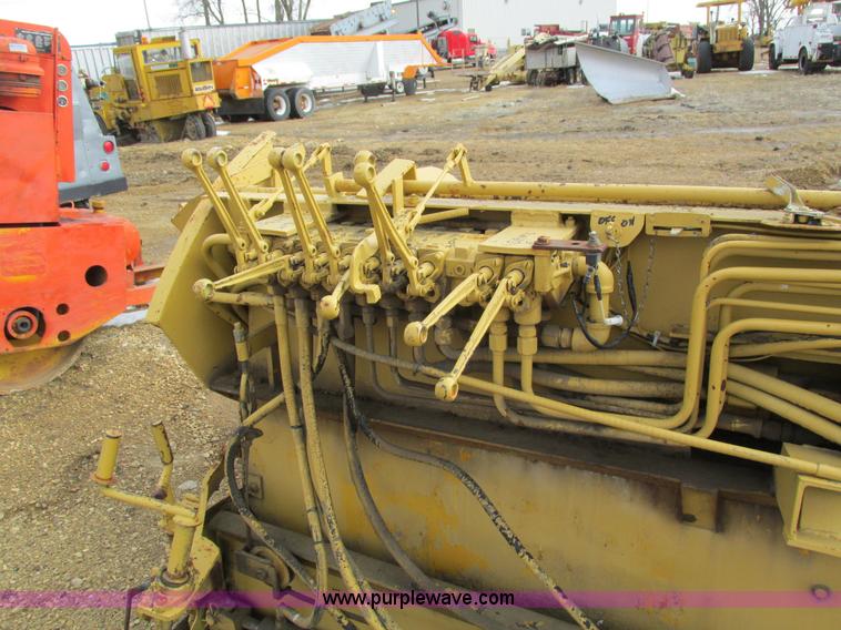 image for item I4049 Lee Boy paver