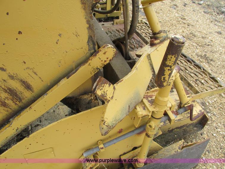 image for item I4049 Lee Boy paver