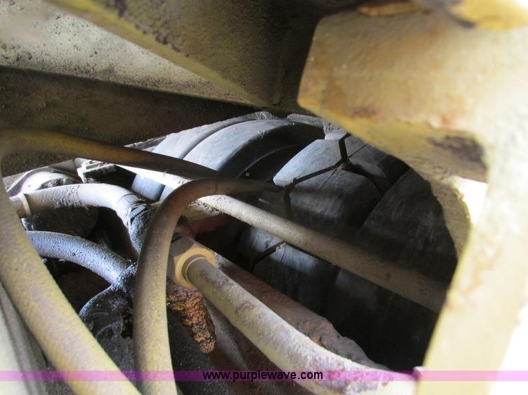 image for item I4049 Lee Boy paver