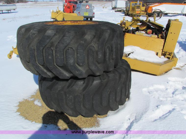 image for item I4050 1972 Caterpillar 613 elevating scraper