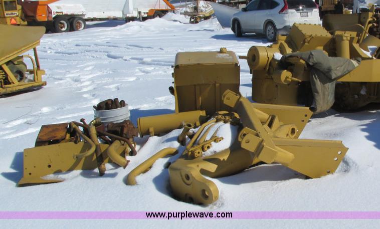 image for item I4050 1972 Caterpillar 613 elevating scraper