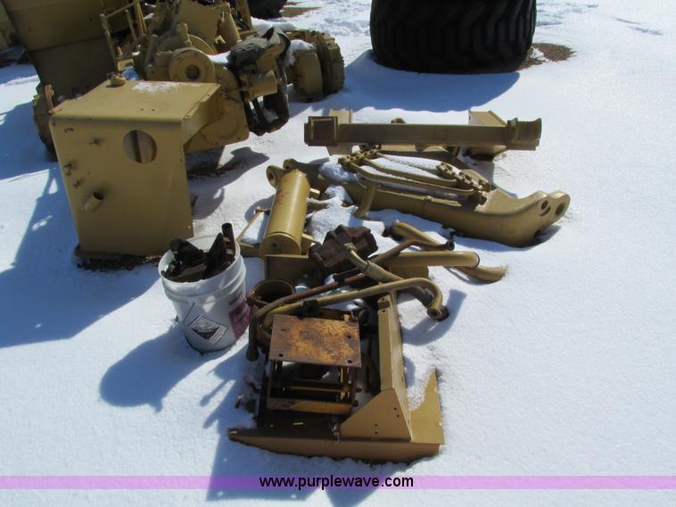 image for item I4050 1972 Caterpillar 613 elevating scraper