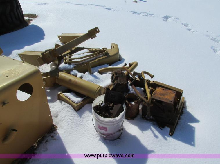 image for item I4050 1972 Caterpillar 613 elevating scraper