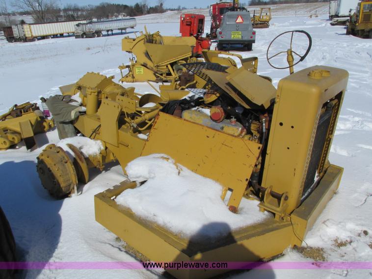 image for item I4050 1972 Caterpillar 613 elevating scraper