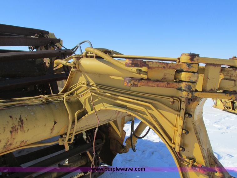 image for item I4050 1972 Caterpillar 613 elevating scraper