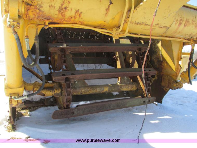 image for item I4050 1972 Caterpillar 613 elevating scraper
