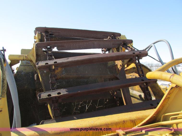 image for item I4050 1972 Caterpillar 613 elevating scraper