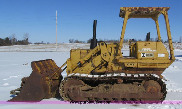 image for item I4051 1976 Caterpillar 955L track loader
