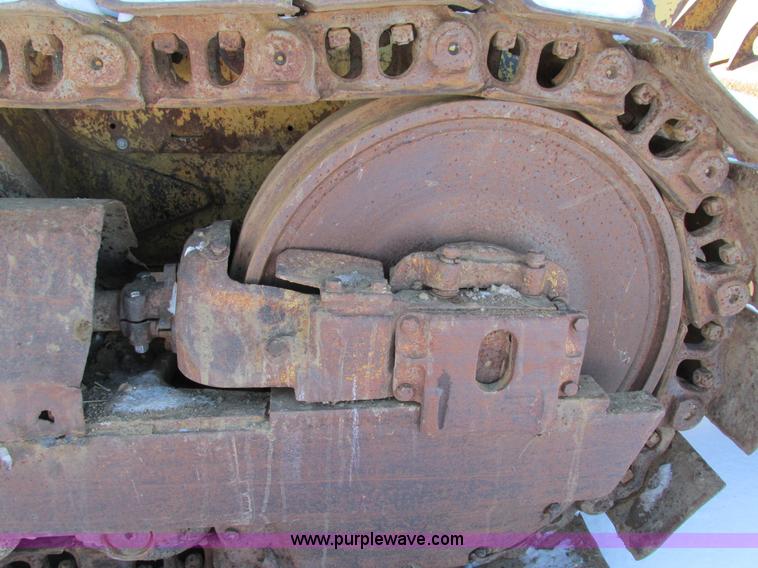 image for item I4051 1976 Caterpillar 955L track loader