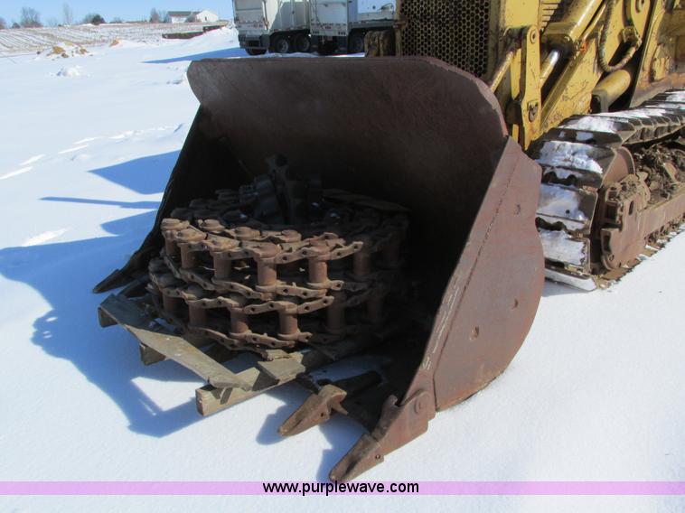 image for item I4051 1976 Caterpillar 955L track loader