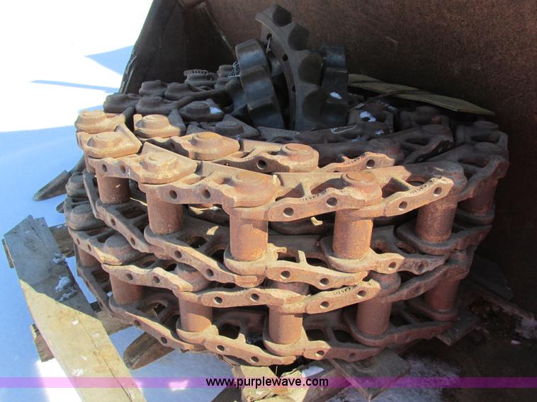 image for item I4051 1976 Caterpillar 955L track loader