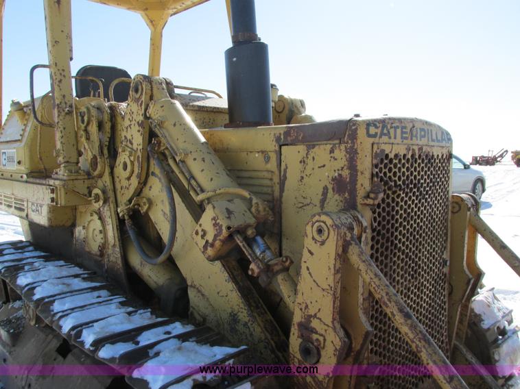 image for item I4051 1976 Caterpillar 955L track loader