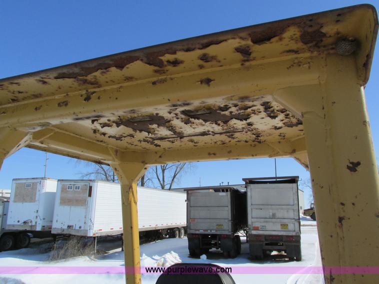 image for item I4051 1976 Caterpillar 955L track loader