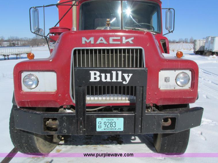 image for item I4053 1978 Mack mixer truck