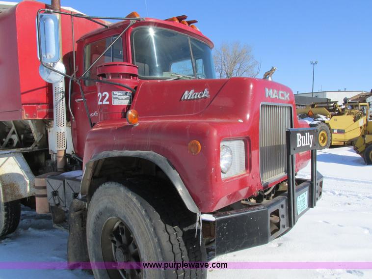 image for item I4053 1978 Mack mixer truck