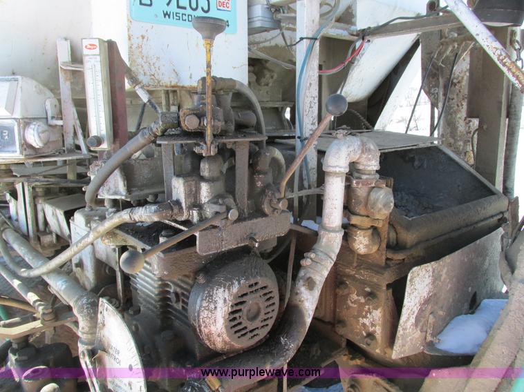 image for item I4053 1978 Mack mixer truck