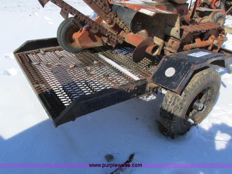 image for item I4054 Ditch Witch M4 trencher