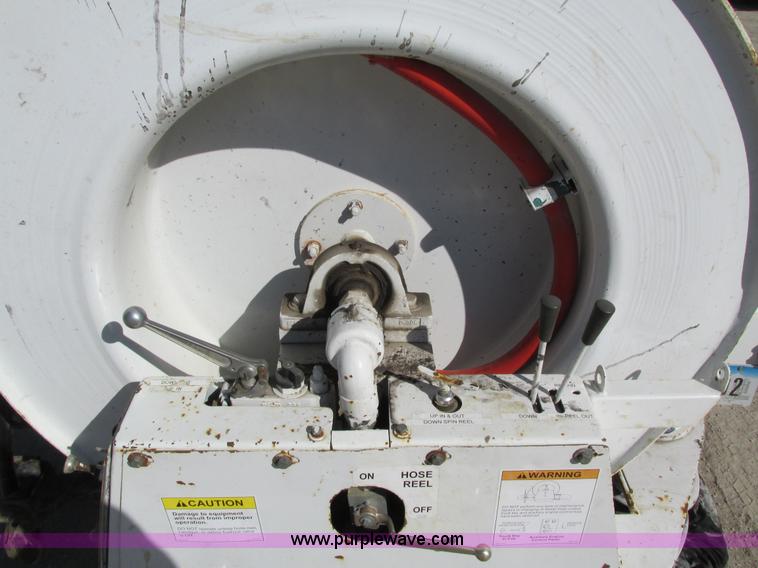 image for item I4059 2003 Sterling L7500 vacuum truck