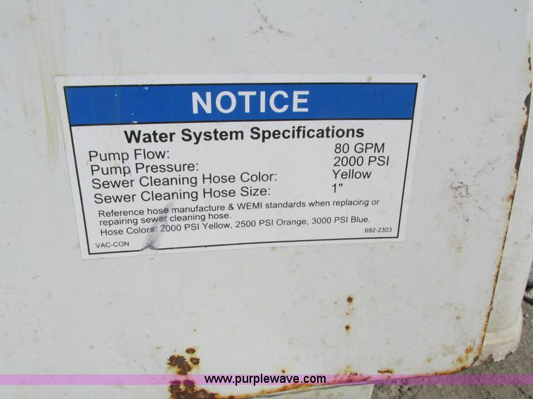 image for item I4059 2003 Sterling L7500 vacuum truck