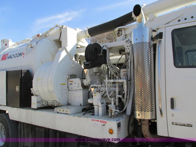image for item I4059 2003 Sterling L7500 vacuum truck