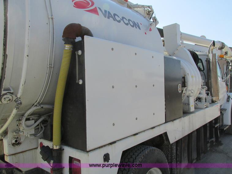 image for item I4059 2003 Sterling L7500 vacuum truck