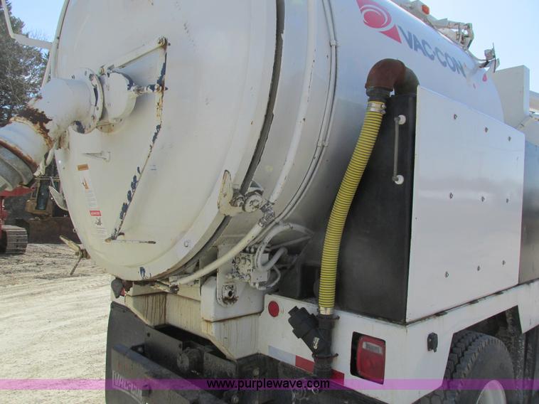 image for item I4059 2003 Sterling L7500 vacuum truck