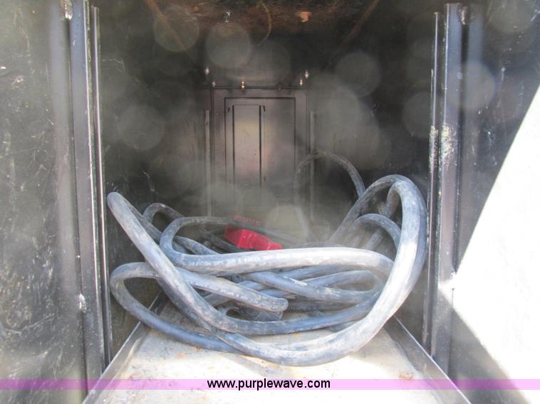 image for item I4059 2003 Sterling L7500 vacuum truck