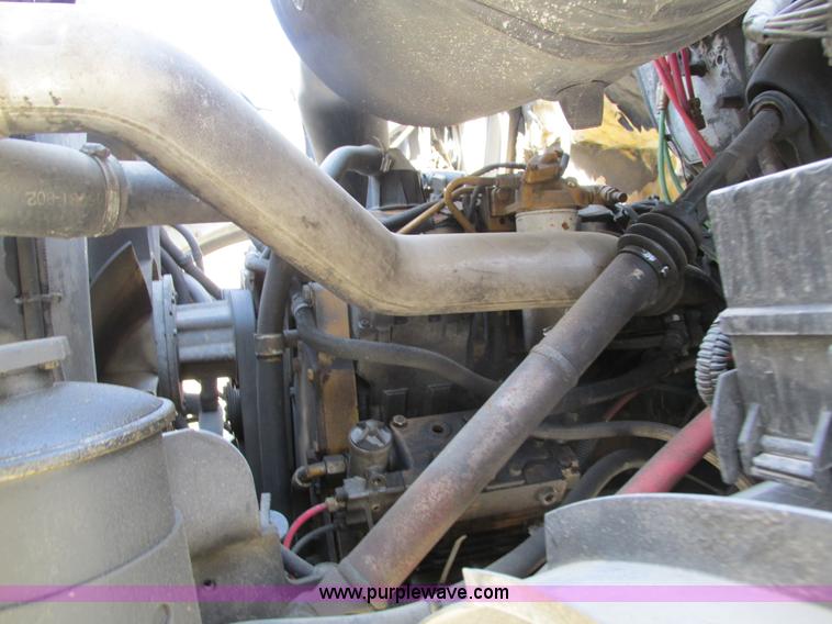 image for item I4059 2003 Sterling L7500 vacuum truck