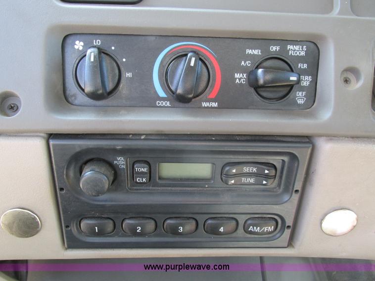 image for item I4059 2003 Sterling L7500 vacuum truck