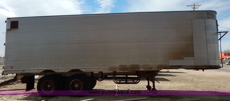 image for item I5005 1953 Fruehauf dry van trailer