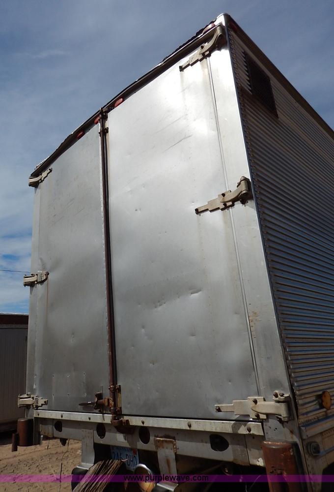 image for item I5005 1953 Fruehauf dry van trailer