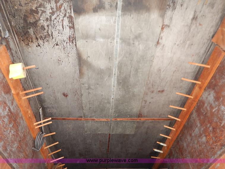 image for item I5005 1953 Fruehauf dry van trailer