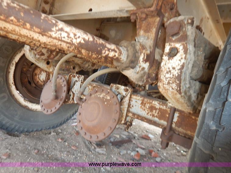 image for item I5005 1953 Fruehauf dry van trailer