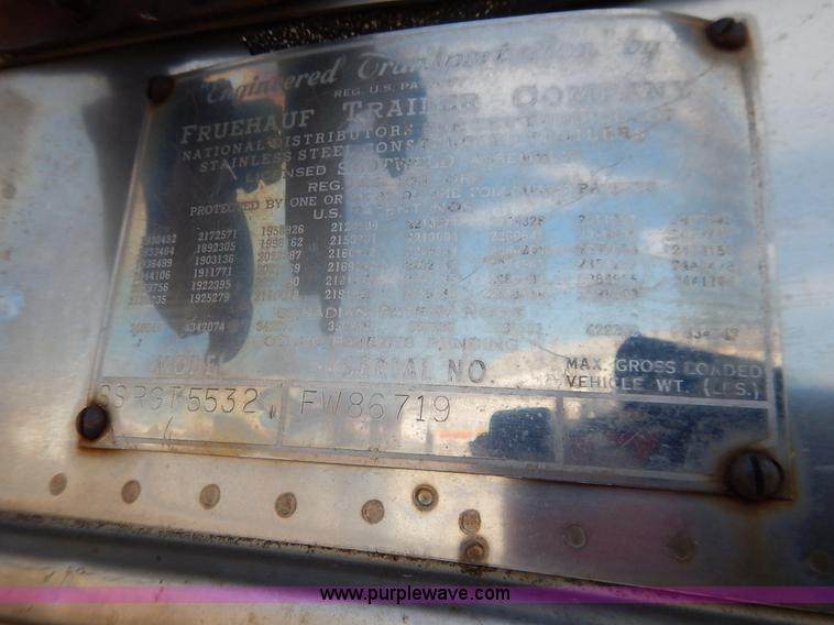 image for item I5005 1953 Fruehauf dry van trailer