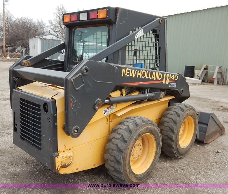 image for item I5006 2004 New Holland LS140 skid steer
