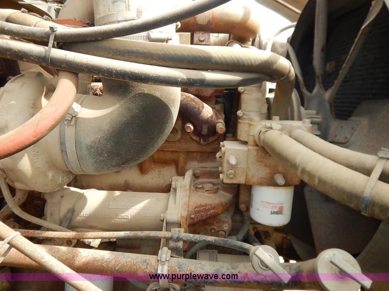 image for item I5044 1988 International S2500 service truck