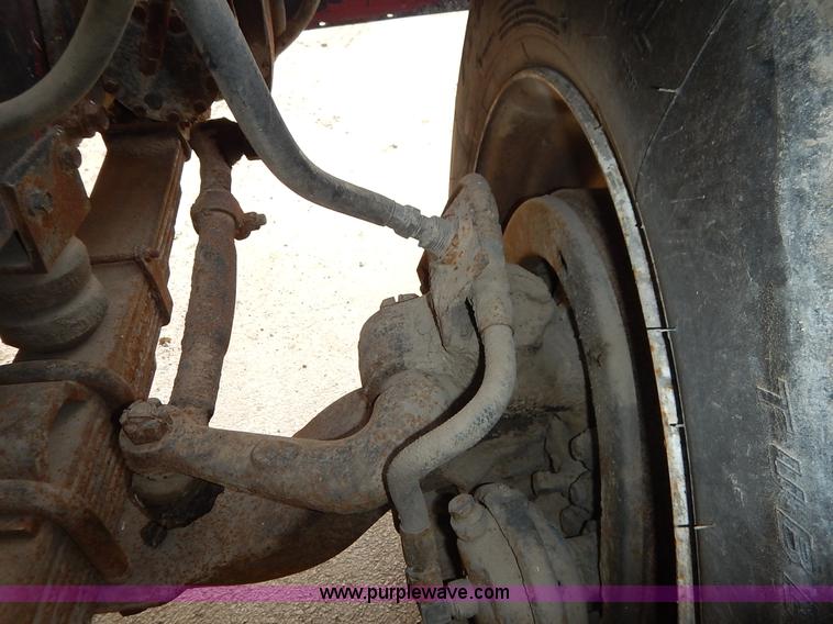 image for item I5044 1988 International S2500 service truck