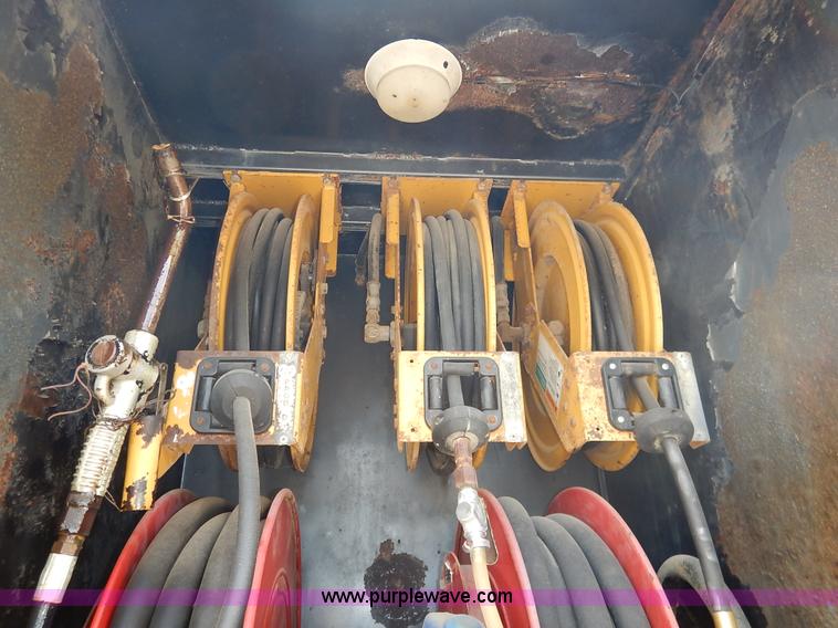 image for item I5044 1988 International S2500 service truck