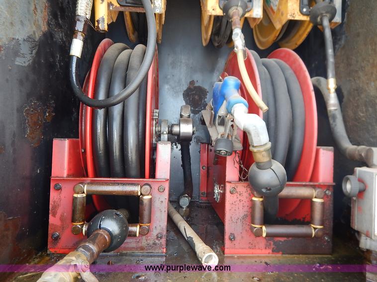 image for item I5044 1988 International S2500 service truck