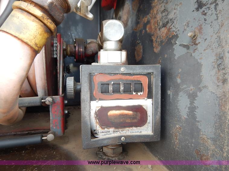 image for item I5044 1988 International S2500 service truck